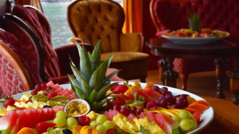 Cognacsalong, cognac saloon, afternoon tea, fruit