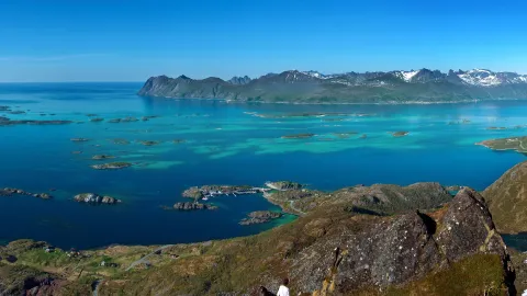 Hamn sett fra Sukkertoppen sommer