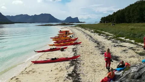 kayaking to Færøy islands summer