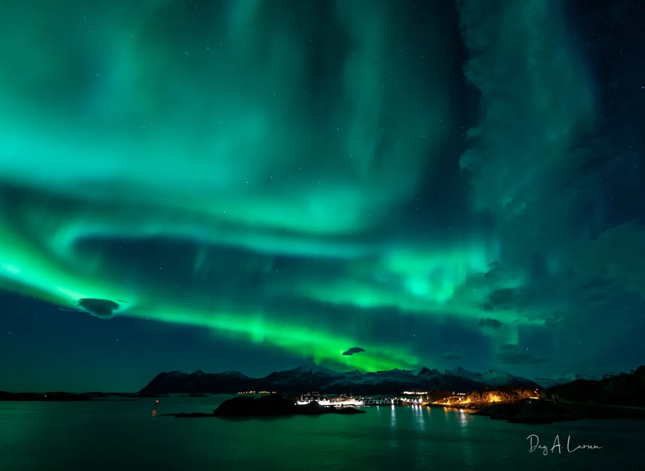 Northern Lights over Hamn