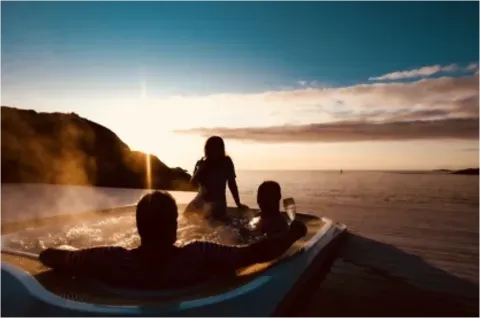 Aurora zone jacuzzi senja