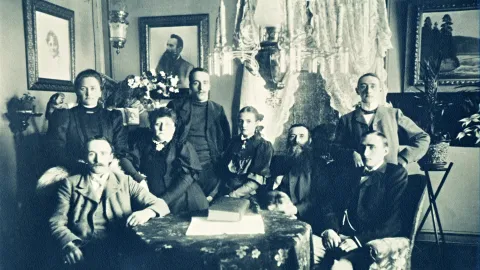 Family Lund hamn history