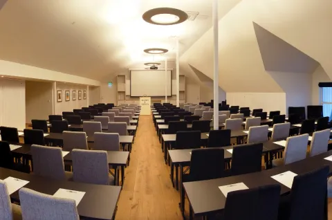 M5 meeting room 